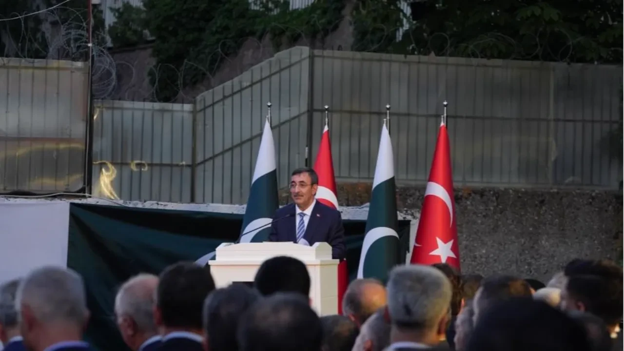 Ankara’da Pakistan resepsiyonu: Cevdet Yılmaz’dan Türkiye-Pakistan-Suudi Arabistan üçlü ittifakına vurgu