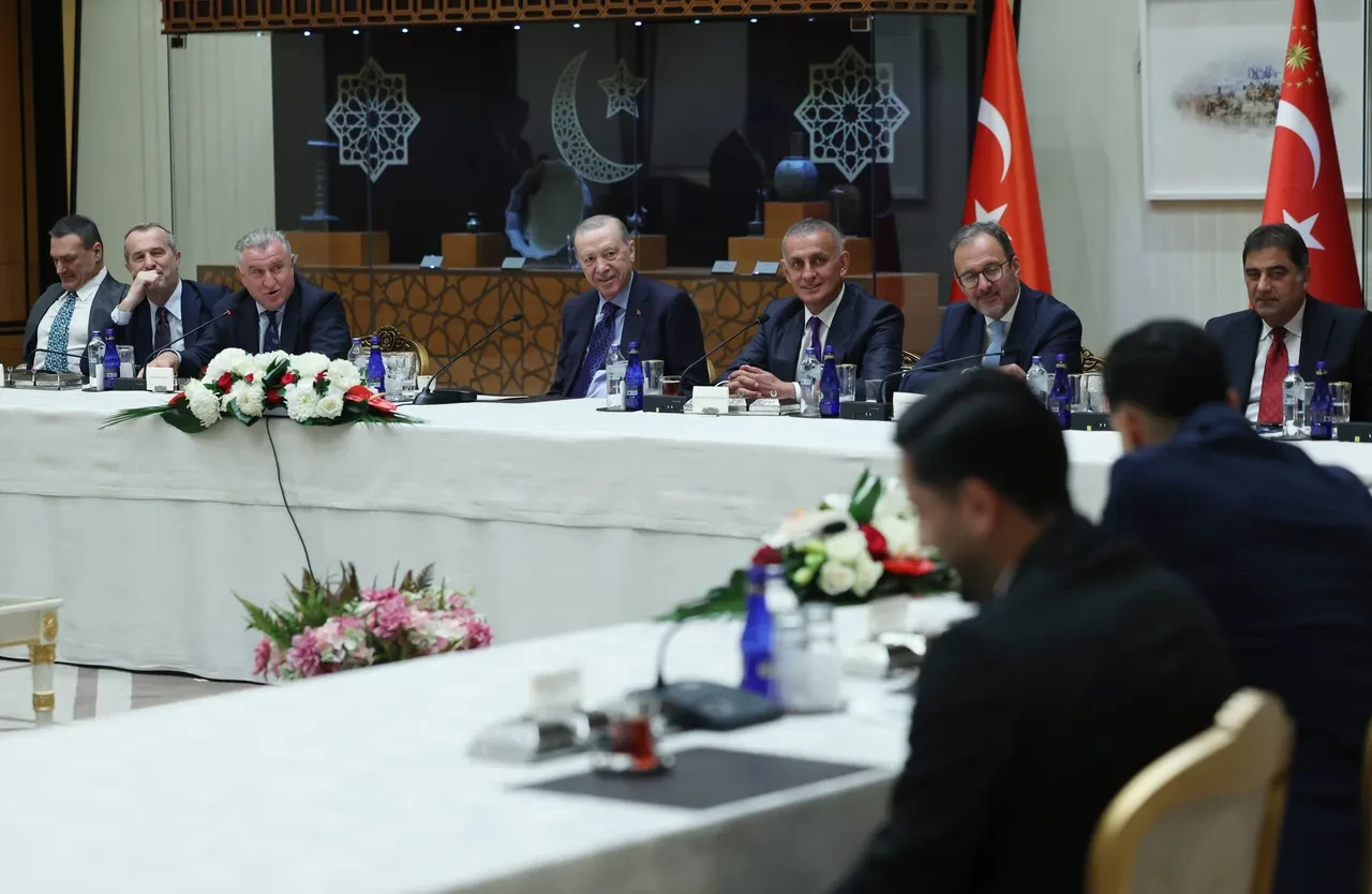 Cumhurbaşkanı Erdoğan, Trendyol Süper Lig takım yöneticilerini kabul etti