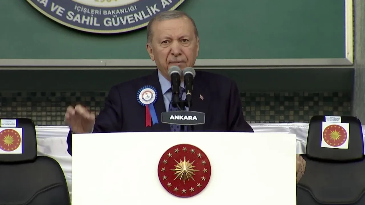 Cumhurbaşkanı Erdoğan'dan Terörsüz Türkiye açıklaması: Mecliste tarihi adım atıldı! Kalıcı biçimde çözeceğiz