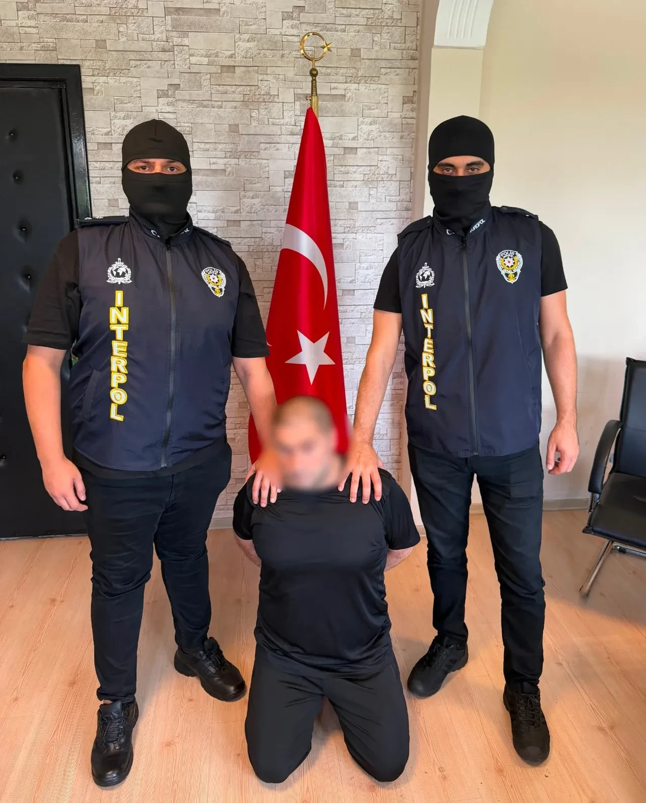 Ferhat Delen ile Erdoğan Aykut kimdir? Kırmızı bültenle aranıyorlardı