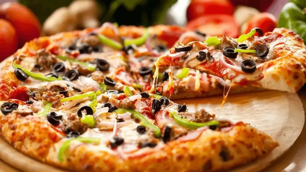 İtalyan arkadaşımdan evde gerçek pizza yapmayı öğrendim! Kimsenin bilmediği tüyolar