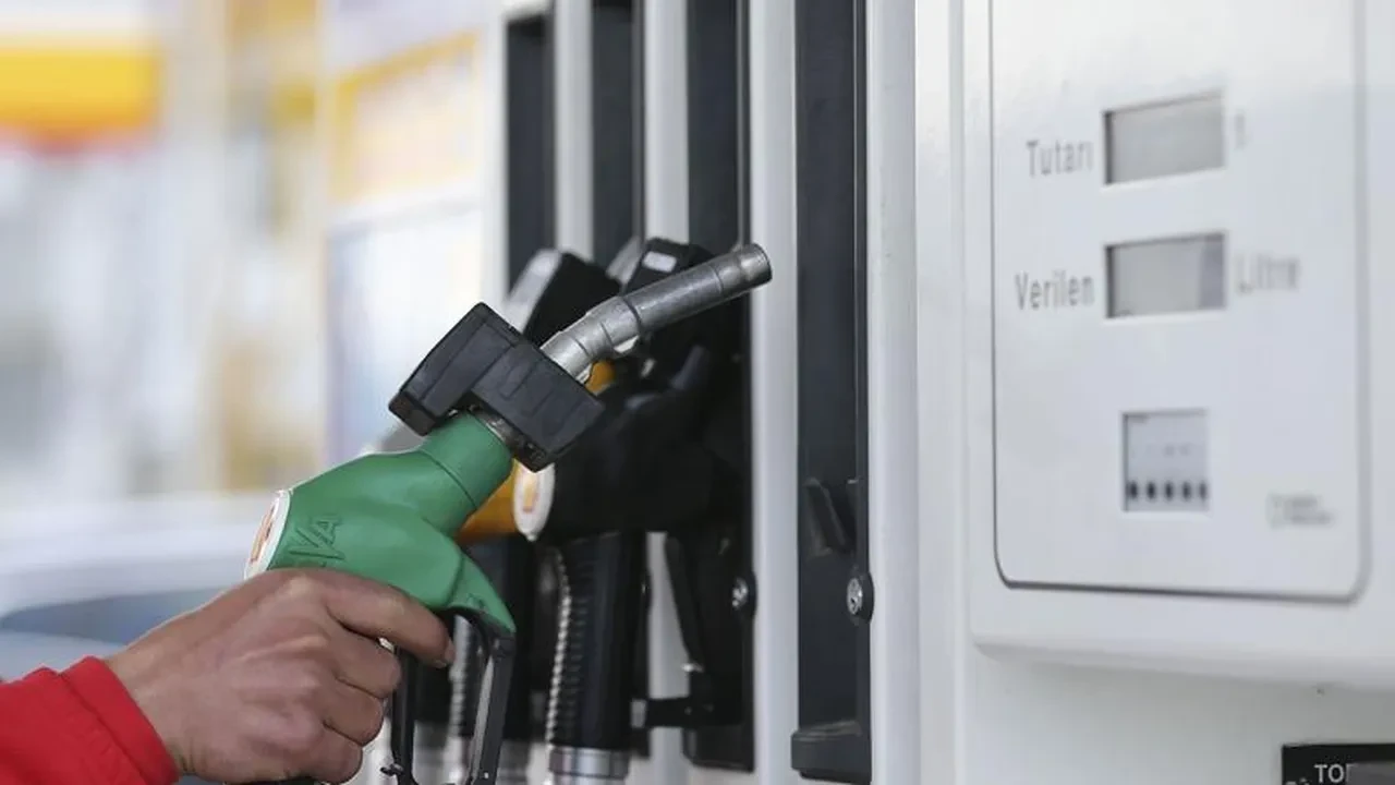 Motorin için ÖTV düzenlemesi Resmi Gazete'de! Ağustos sonuna kadar sıfırlandı