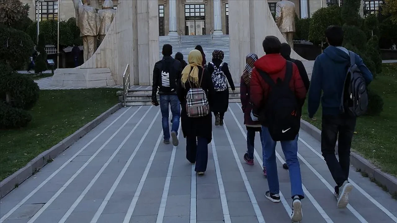 Öğrenci affında yeni gelişme! Son başvuru tarihi belli oldu