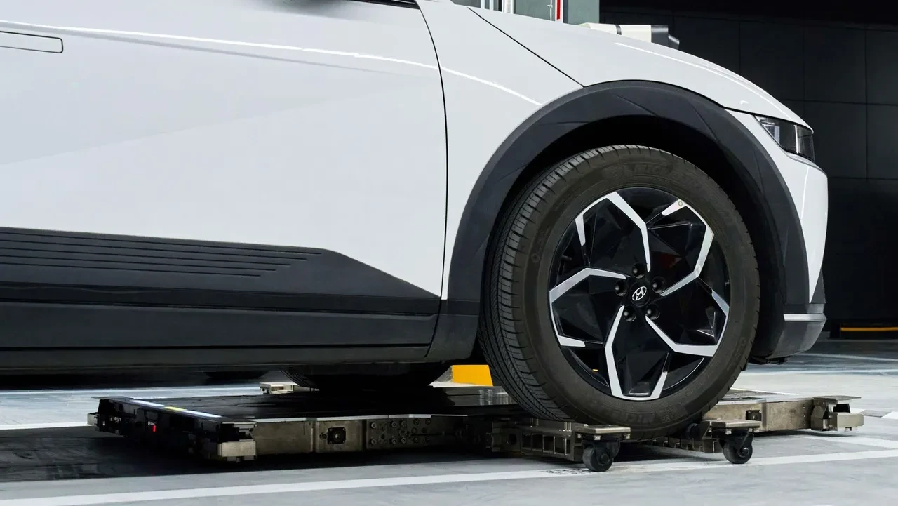 Robot valeler işe başlıyor: Park sorununu çözecek yeni sistem