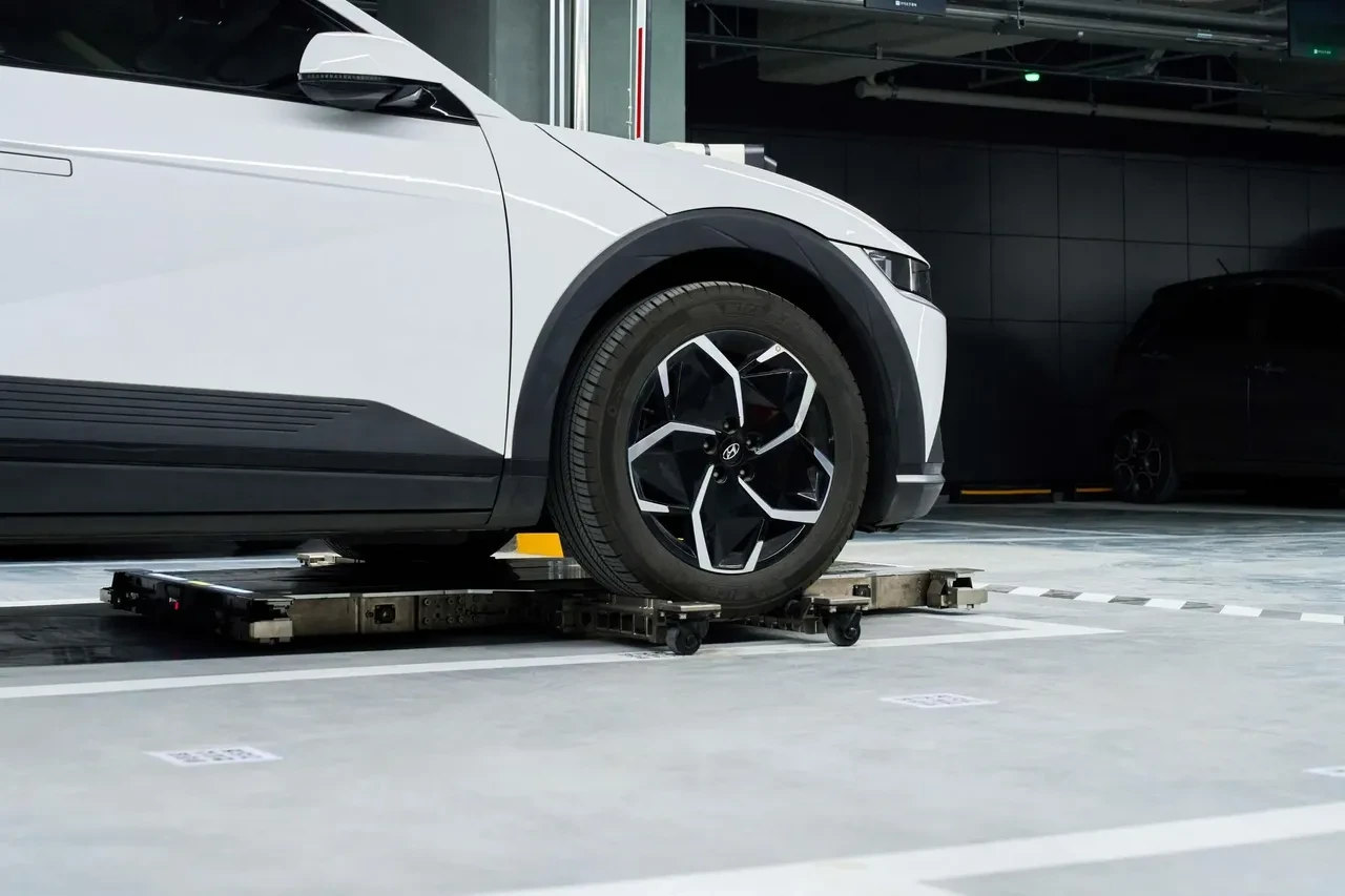 Robot valeler işe başlıyor: Park sorununu çözecek yeni sistem