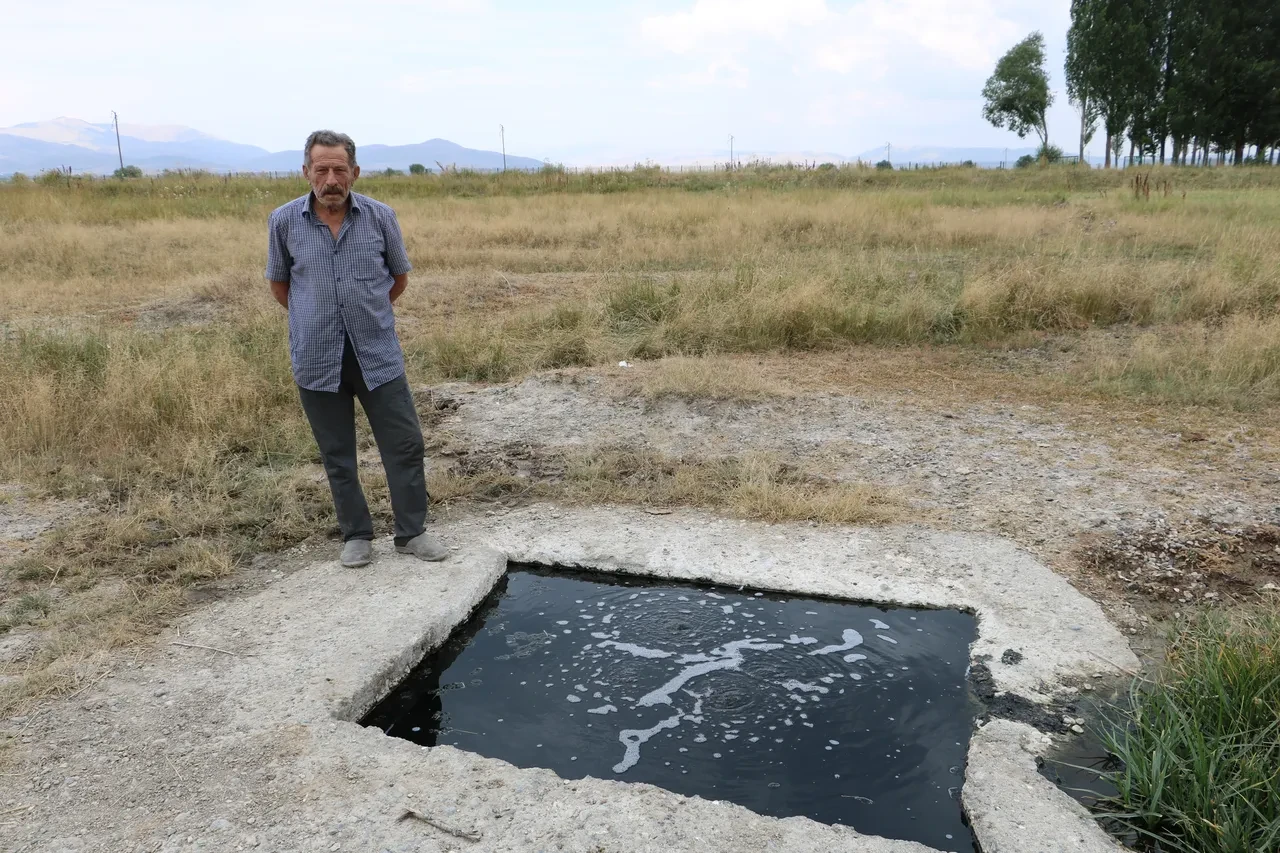 Yerin altından fışkırıyor, cilde iyi geliyor: Erzurum’da yanan suyun gizemi çözülemedi