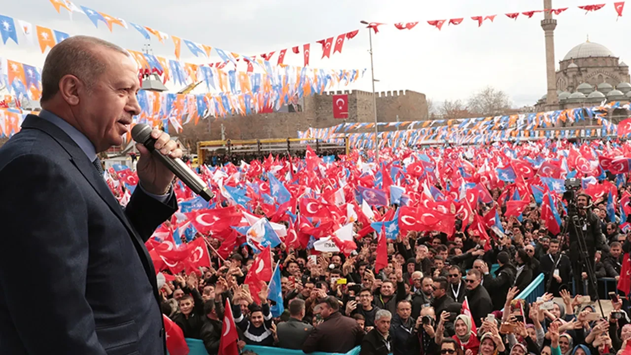 AK Parti '25. Yıl Vizyon Belgesi'ni paylaştı! Hedefler tek tek sıralandı