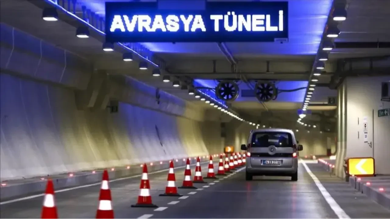 AK Parti'den 25 yıllık değişim serüveni! İşte Cumhurbaşkanı Erdoğan liderliğinde İstanbul'un çehresini değiştiren dev eserler