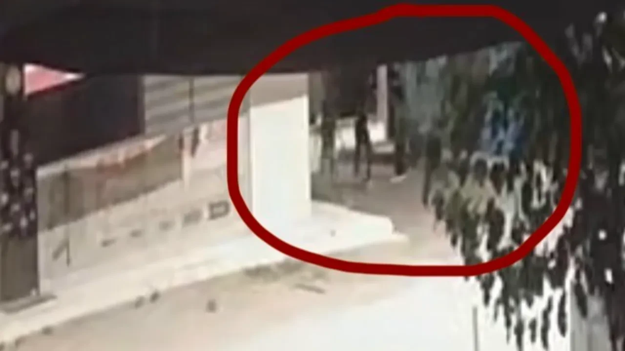 Biber gazlı cinayet saniye saniye kamerada