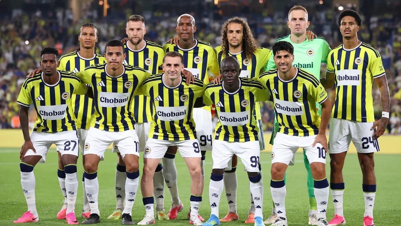 Fenerbahçe'nin Lyon maçı kadrosu belli oldu! 3 yıldız UEFA listesine yazılmadı