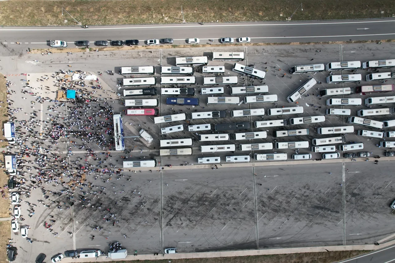 İstanbul'dan Ankara'ya 25. yıl çıkarması! 300 otobüs, 15 bin AK Parti mensubu büyük buluşma için yollara düştü