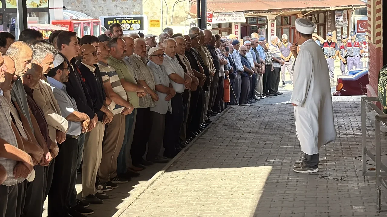 Kene tutunan adamdan acı haber geldi:  8 gün sonra hayatını kaybetti