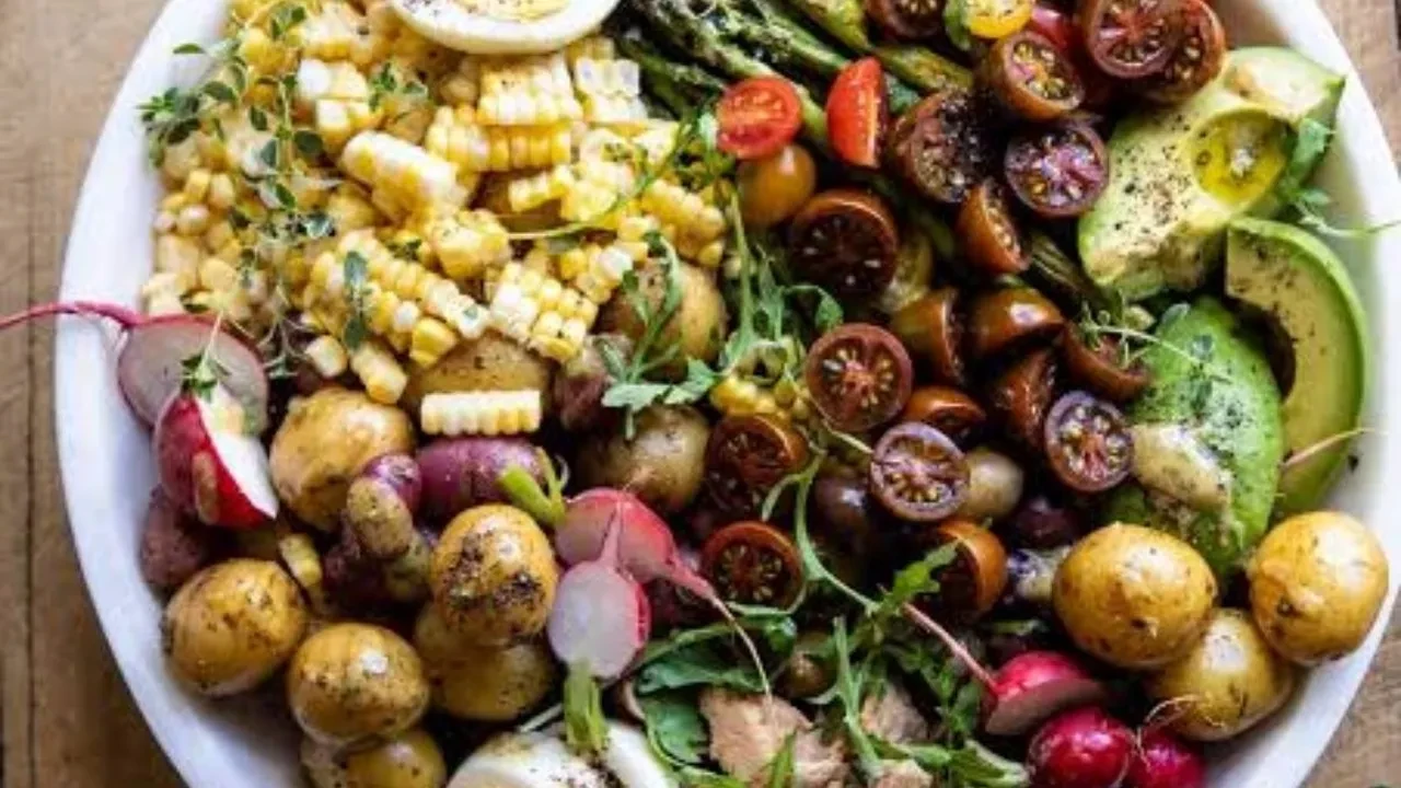 MasterChef'te görenler tarifini arıyor! Bir salatadan fazlası Nicoise salatasını deneyince anladım