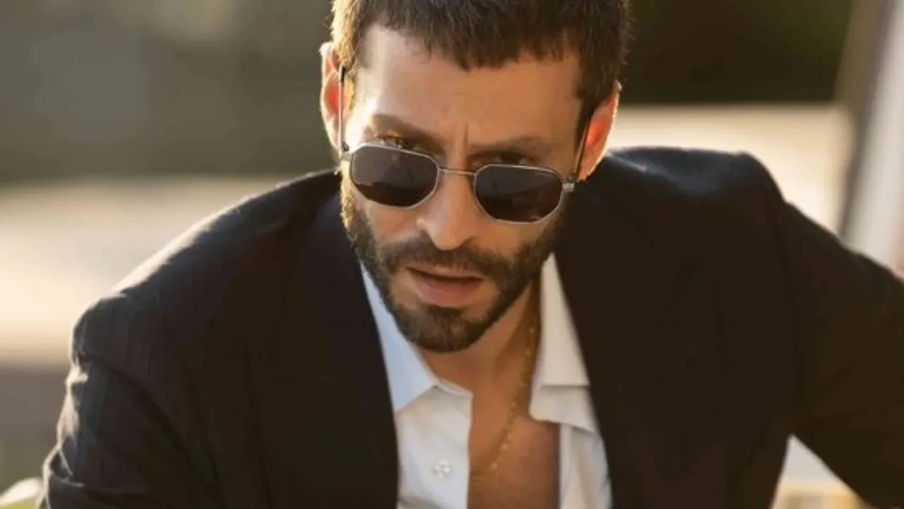 Muhtemel Aşk’ın oyuncusu Ekin Koç’tan çok konuşulacak takipçi çıkışı! “10 milyon takipçi her şeyi değiştiriyor”