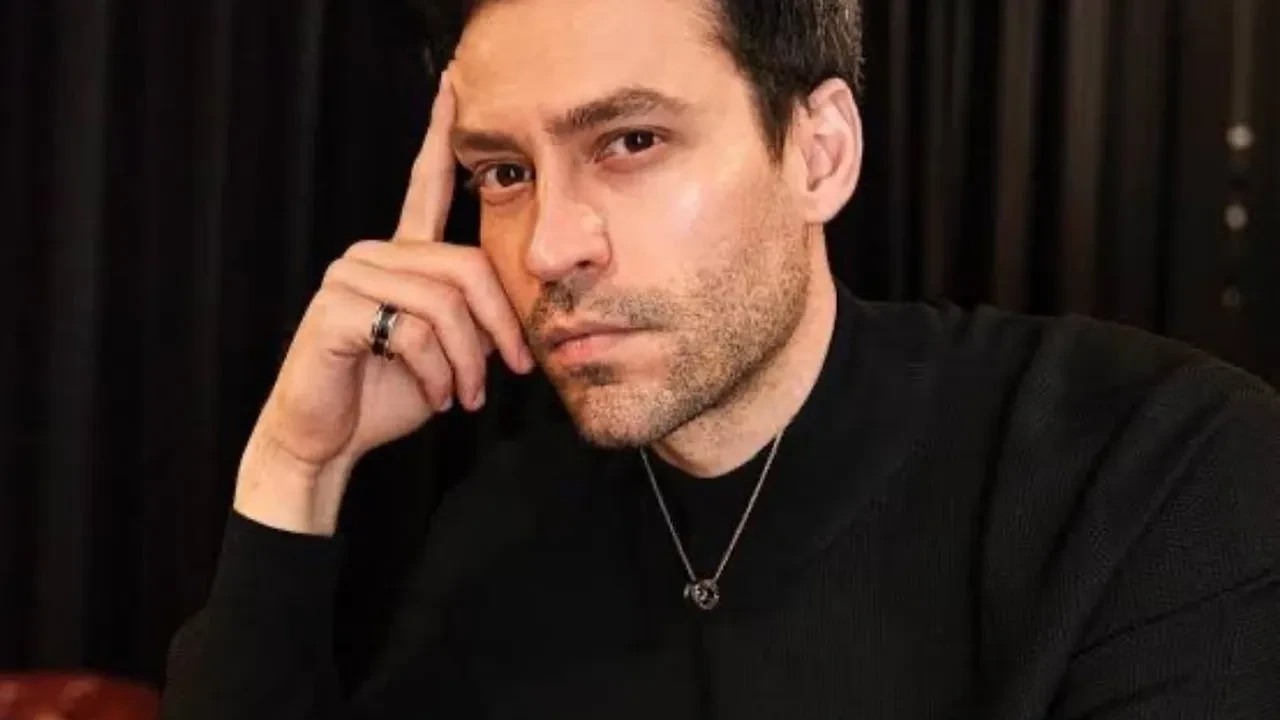 Muhtemel Aşk’ın oyuncusu Ekin Koç’tan çok konuşulacak takipçi çıkışı! “10 milyon takipçi her şeyi değiştiriyor”