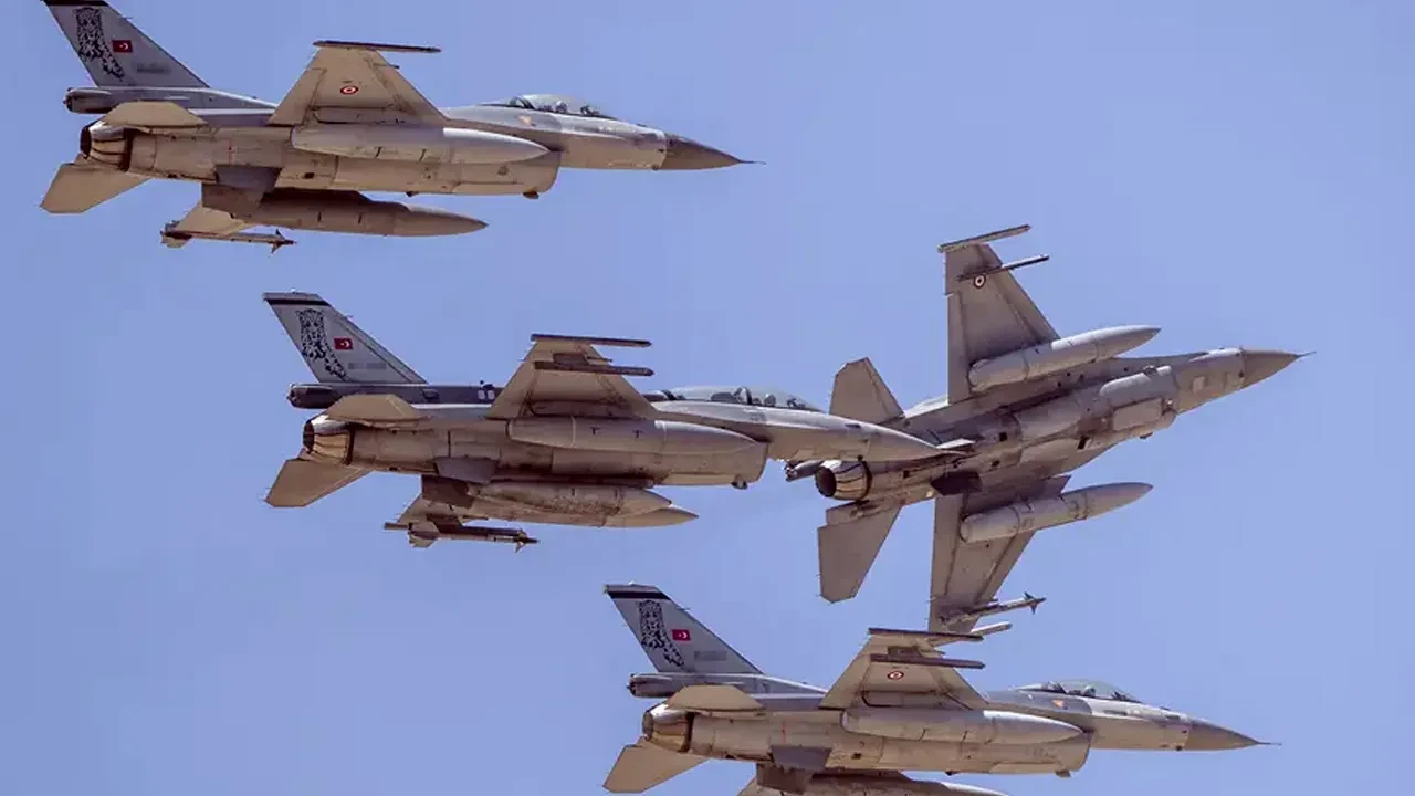 NATO hava sahasında İHA alarmı! Türk F-16'ları devrede