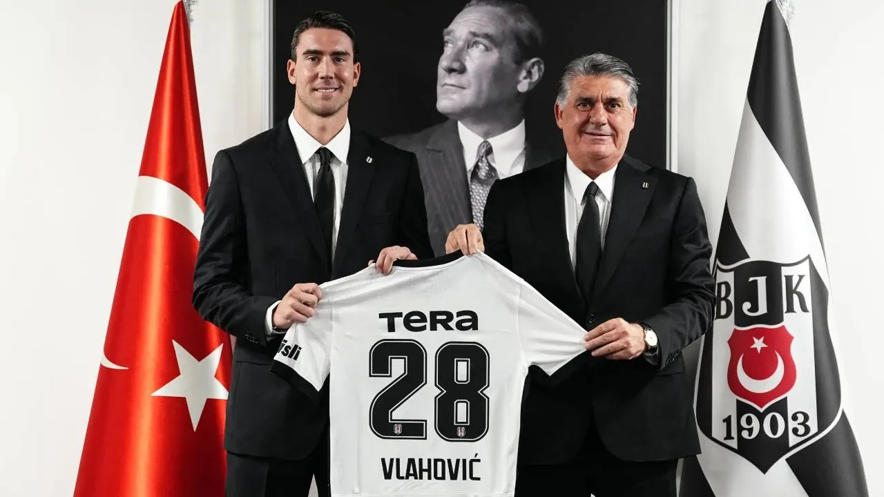 Beşiktaş'ın yeni transferi Vlahovic, hedefini açıkladı! "Umarım çok gol atarım ve şampiyonluklar kazanırız"