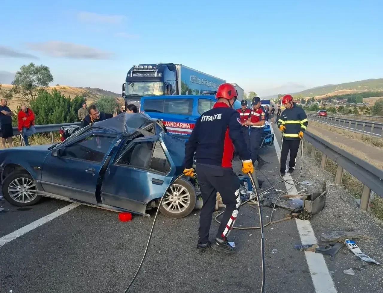 Bolu’da feci kaza aileyi parçaladı! Anne ve oğul öldü, baba ve kızı yaralı