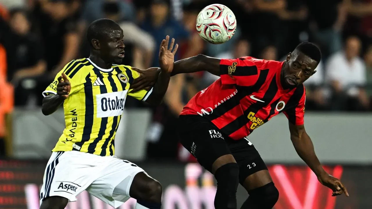 Fenerbahçe, Gençlerbirliği'ne kaybetti! Sarı-lacivertliler, lige mağlubiyetle başladı