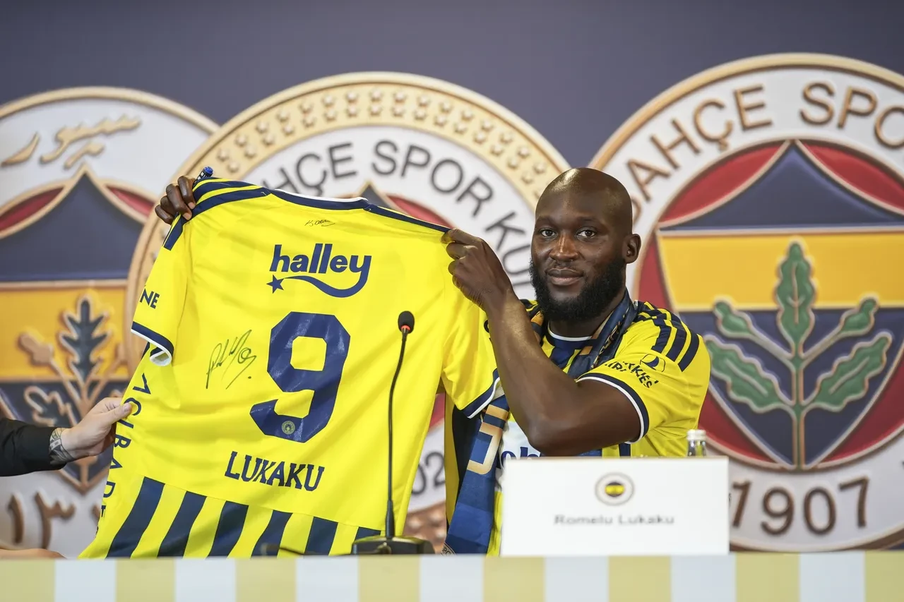 Fenerbahçe sezonu açıyor! İsmail Kartal Gençlerbirliği maçı ilk 11'ini belirledi