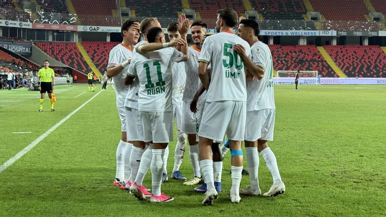 Gaziantep FK ile Alanyaspor yenişemedi! Antep'te 1-1'lik beraberlik