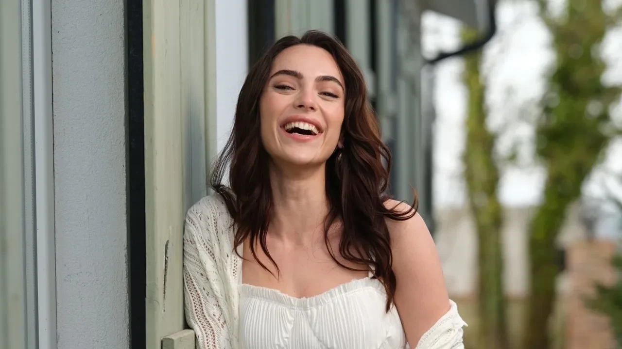 Hamal dizisine yeni transfer! Sera Kutlubey 'Melez' rolüyle geliyor