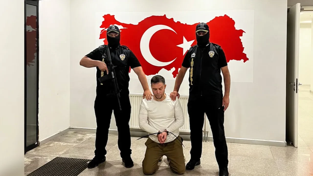 Organize suç örgütü elebaşı Serkan Kurtuluş Türkiye’ye getirildi
