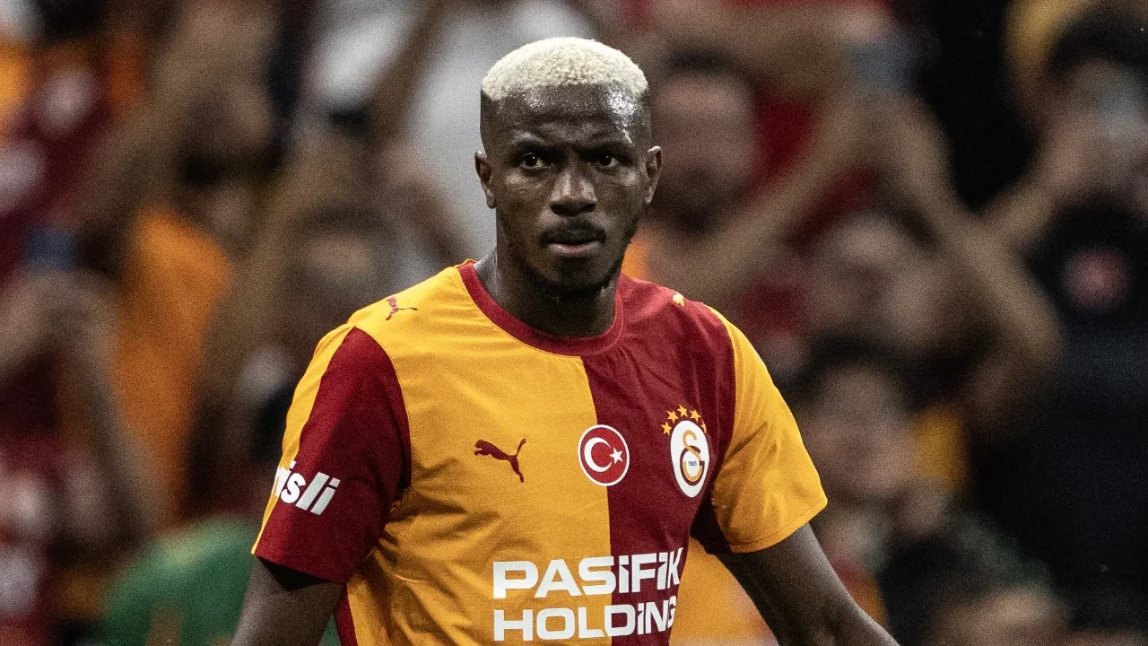 Osimhen'den transfer iddialarıyla ilgili açıklama! 