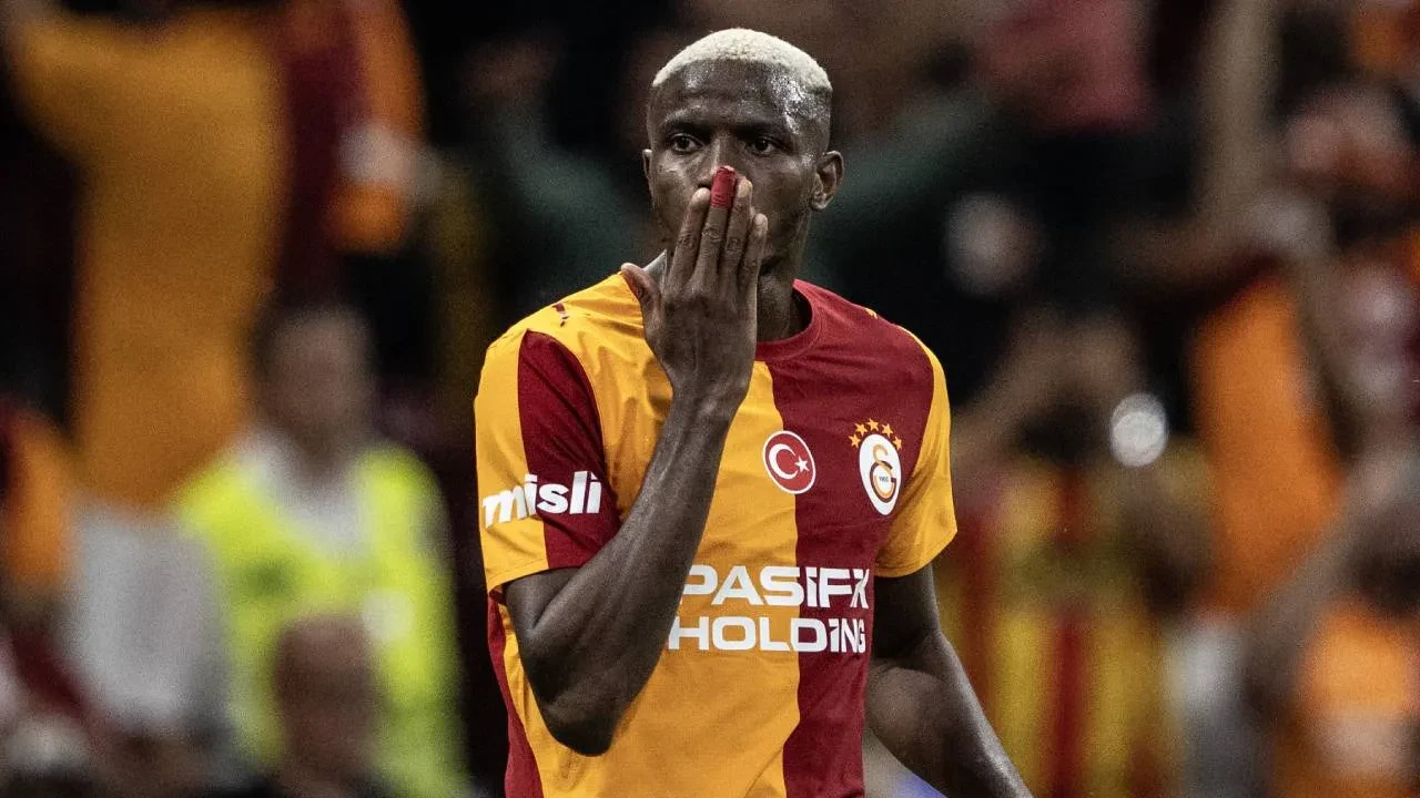 Osimhen'den transfer iddialarıyla ilgili açıklama! "İşime odaklanmış durumdayım"