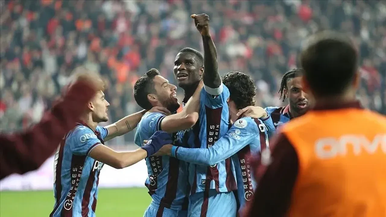 Trabzonspor sezonu İstanbul'da açıyor! Fatih Tekke'den Salah kararı: İşte Kasımpaşa maçı muhtemel 11'i