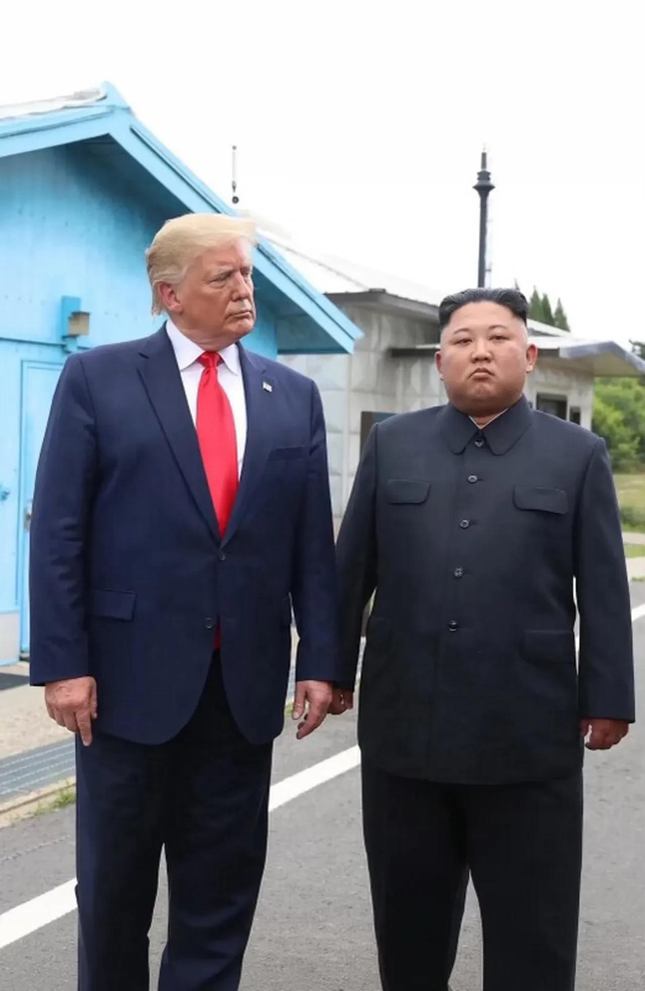 Trump Kuzey Kore lideri Kim Jong-un için 'Çok iyi geçiniyoruz' dedi! Paylaştığı fotoğraf sözünün önüne geçti