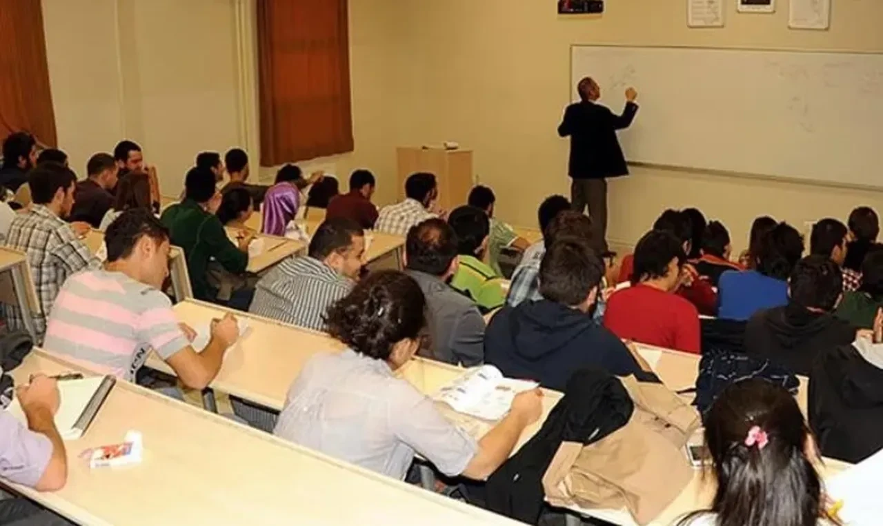 Üniversite harç ücretleri açıklandı: 2026-2027 uzaktan ve ikinci öğretim katkı payları belli oldu