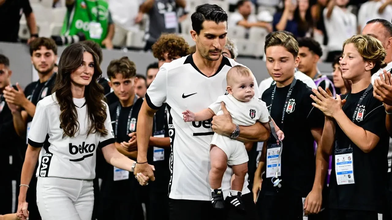 Beşiktaş'ta Necip Uysal'a veda edildi! 17 yıllık hikaye sona erdi