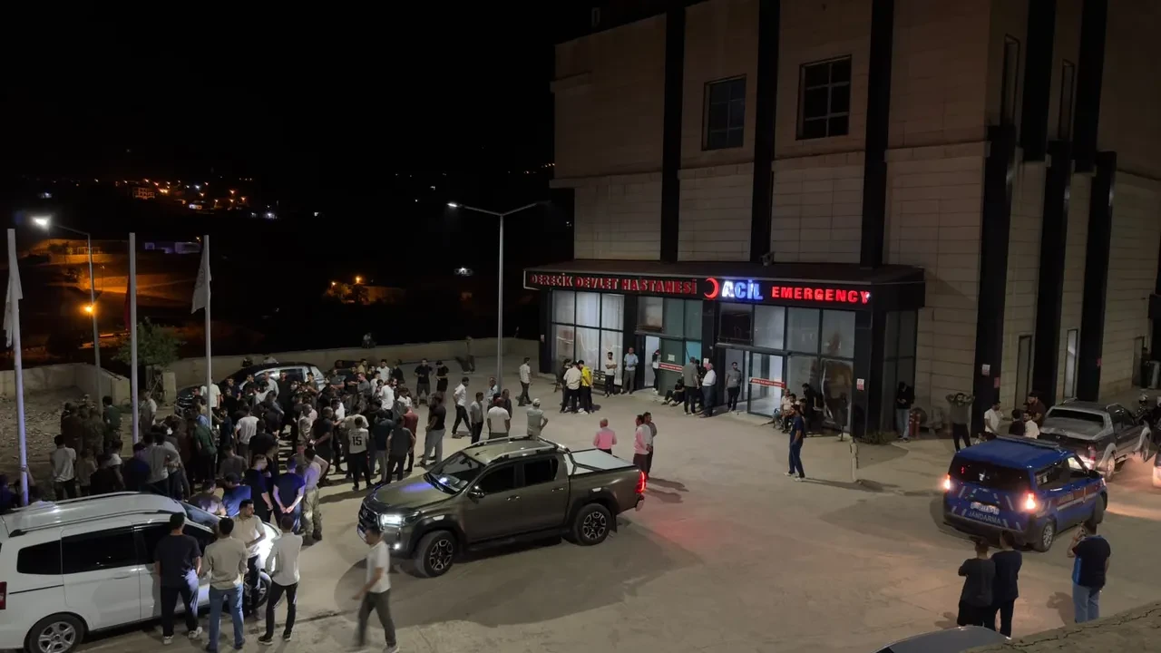 Uzman çavuş evine girmeye çalışırken hayatını kaybetti