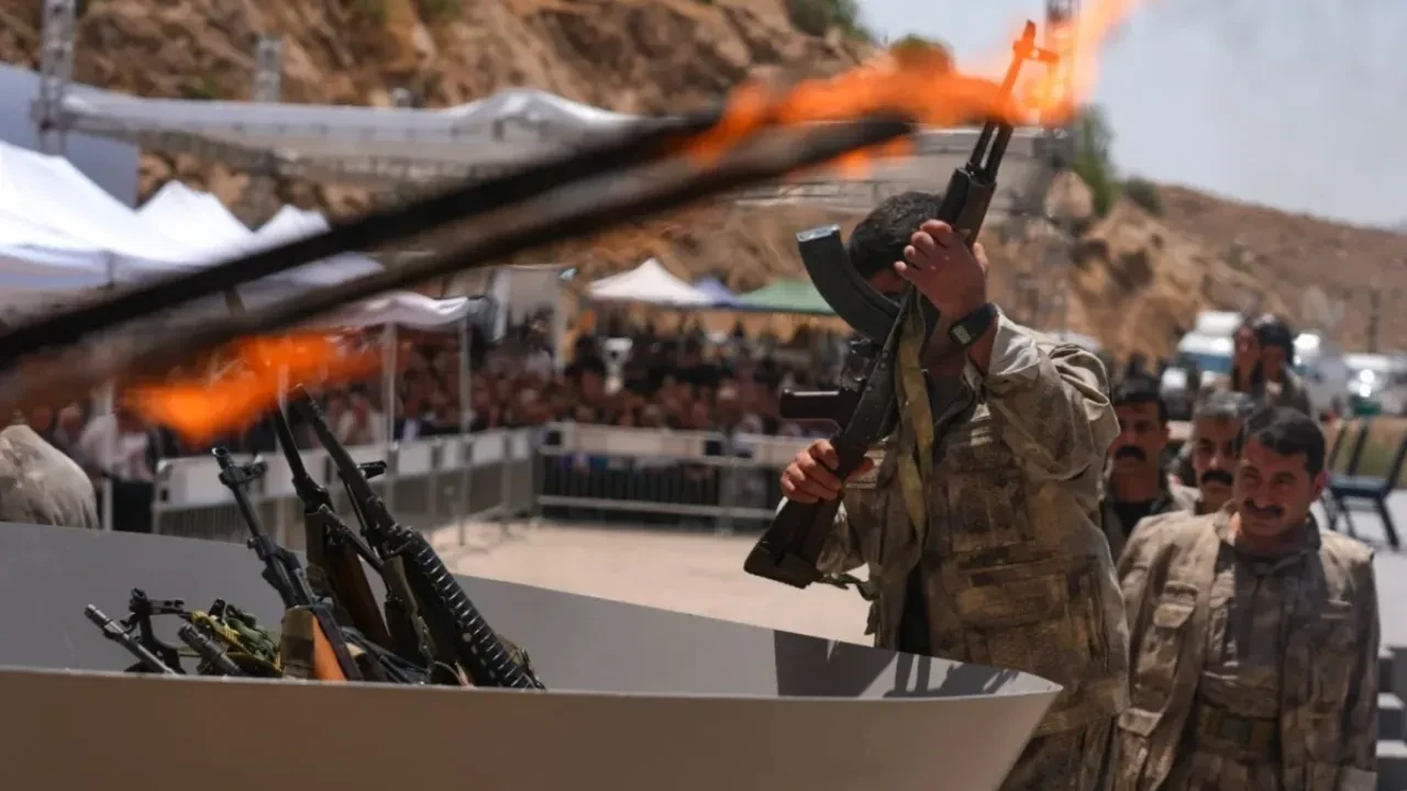 SDG Kobani sorumlusu tarih vererek duyurdu: Silahları gömdük, YPG'yi feshedeceğiz