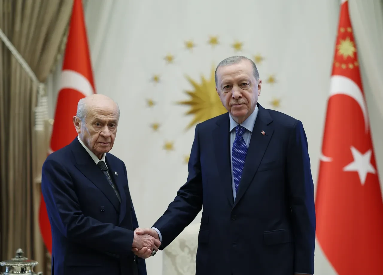 SDG Kobani sorumlusu tarih vererek duyurdu: Silahları gömdük, YPG'yi feshedeceğiz
