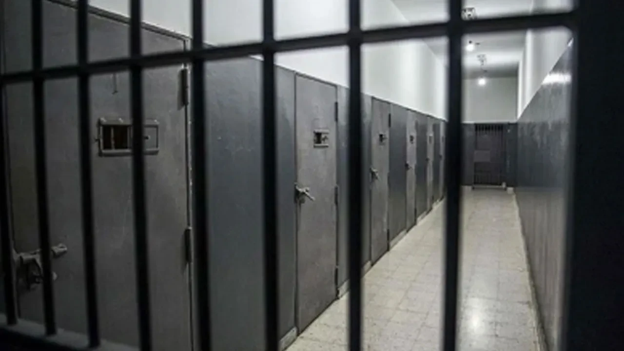Suriye’de karakolda işkence iddiası: Gözaltındaki genç hayatını kaybetti, 7 polis gözaltına aalındı