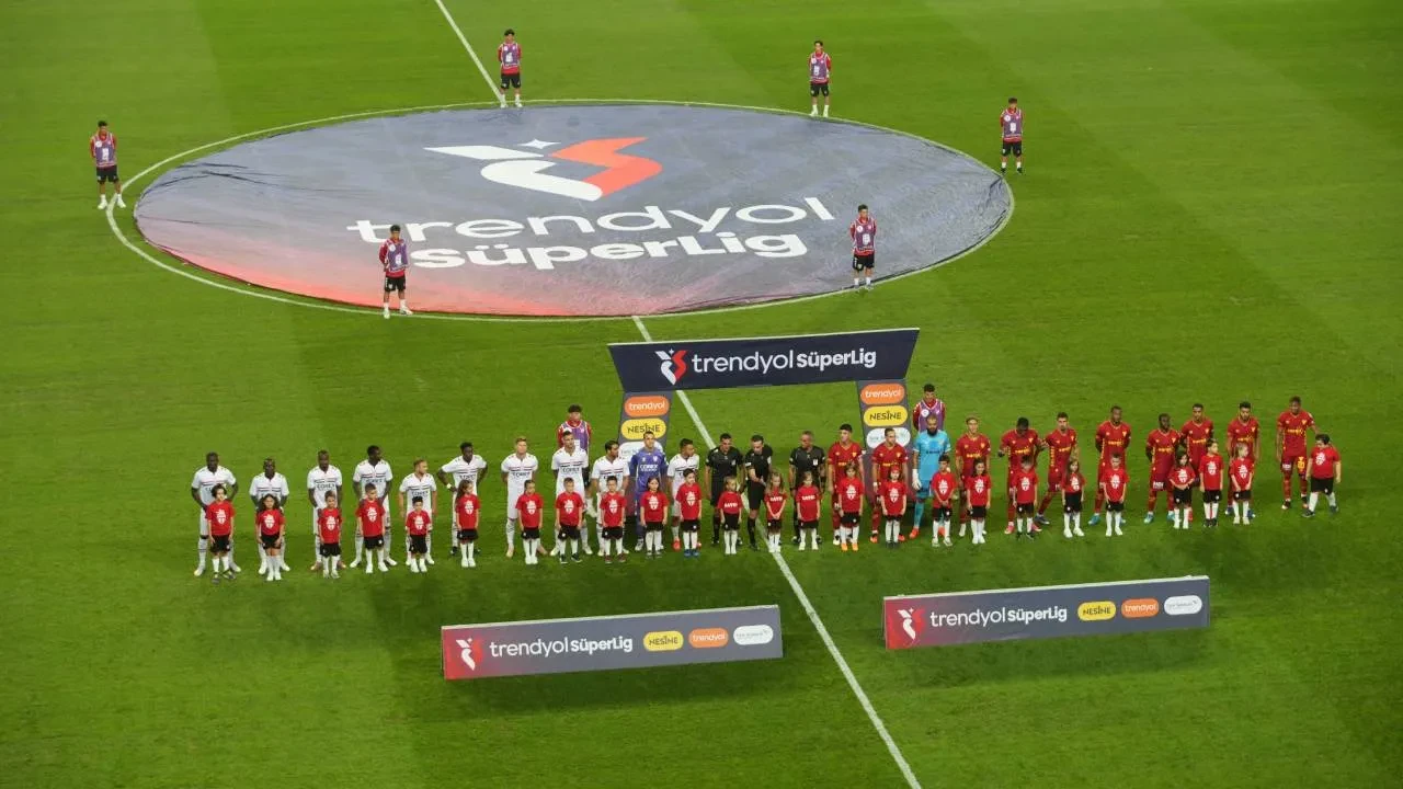 6 gollü maçta kazanan yok! Samsunspor ile Göztepe berabere kaldı