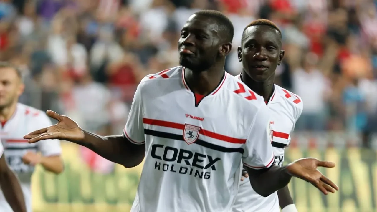 6 gollü maçta kazanan yok! Samsunspor ile Göztepe berabere kaldı