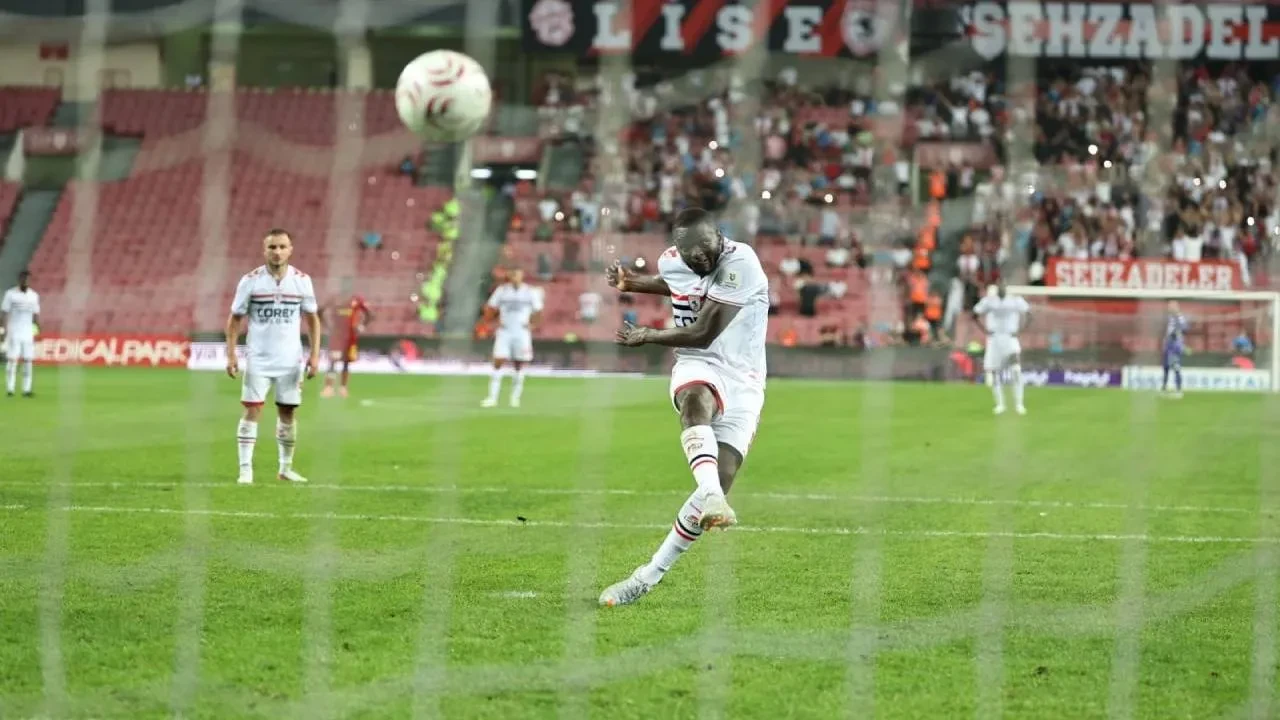 6 gollü maçta kazanan yok! Samsunspor ile Göztepe berabere kaldı