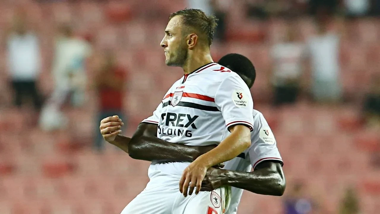 6 gollü maçta kazanan yok! Samsunspor ile Göztepe berabere kaldı