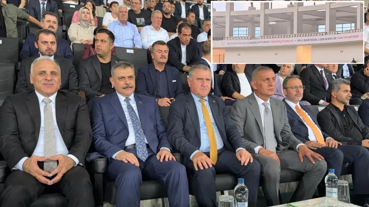 Amedspor-Erzurumspor maçına stattaki pankart damga vurdu! Türkçe ve Kürtçe mesaj verildi
