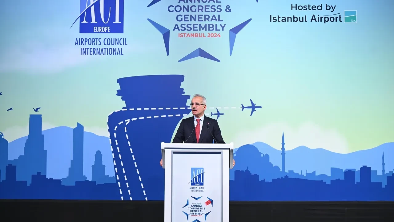 Bakan Uraloğlu duyurdu: İstanbul Havalimanı tüm zamanların rekorunu kırdı