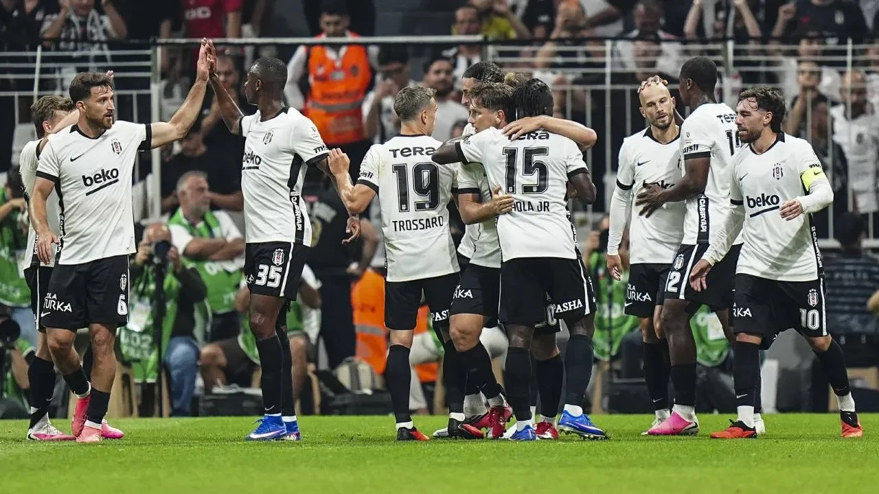 Beşiktaş'ta Italiano Eyüpspor galibiyetiyle ilgili konuştu! "İlk haftada 3 puan almak bizim için çok önemli"