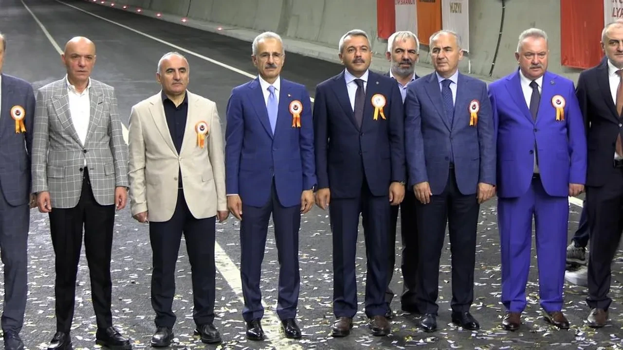 Çamlıhemşin tüneli açıldı! Ayder yolunda yıllık 772 milyon TL tasarruf