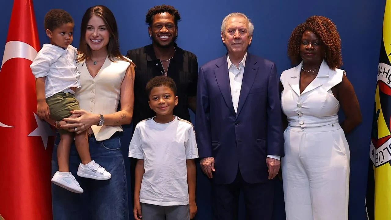 Fred'den Fenerbahçe'ye veda sözleri! "Şampiyonluk kutlamalarına mutlaka geleceğim"