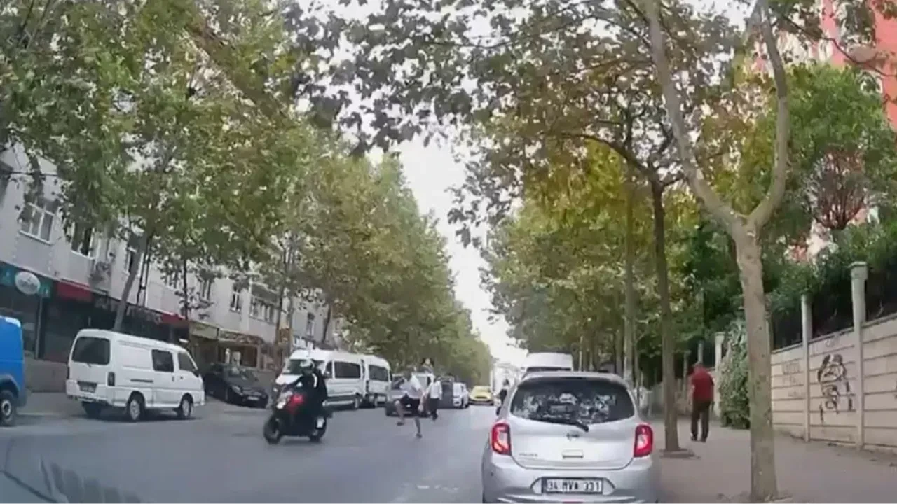 Genç kız işe giderken dehşeti yaşadı! O anlar araç kamerasında 