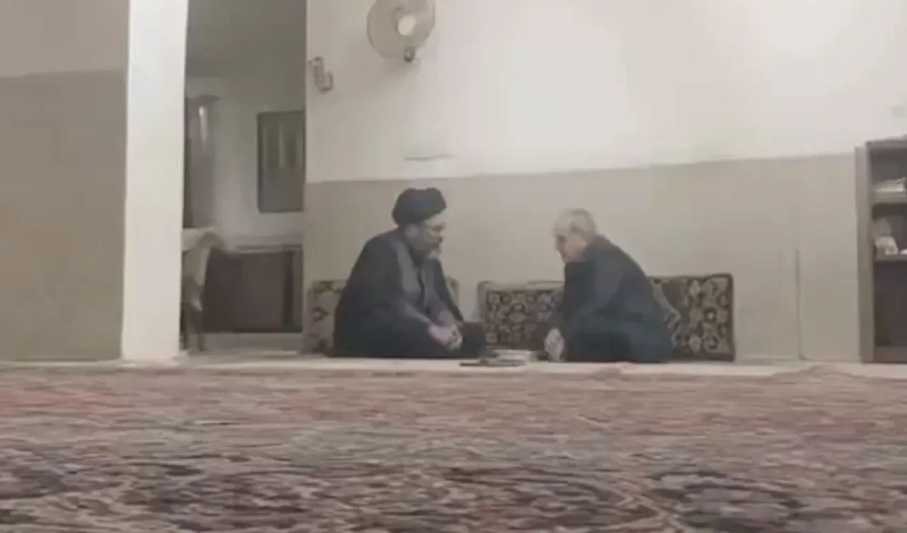 İran'dan 'Mücteba Hamaney yaşıyor' videosu! Bu kez Pezeşkiyan ile görüntü verdi