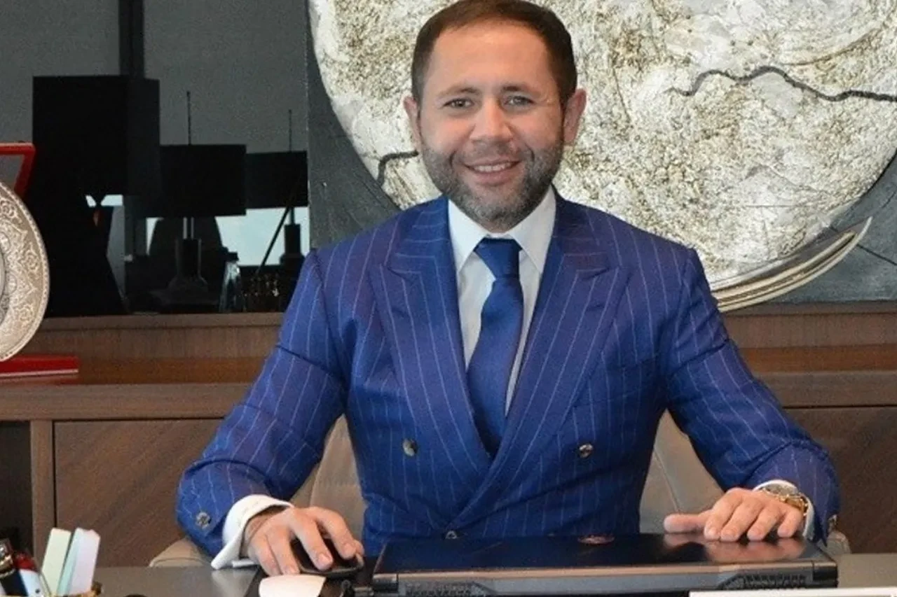 PETLAS’ın eski Yönetim Kurulu Üyesi Abdulkadir Özcan gözaltına alındı: Evinde bulunan madde inceleniyor