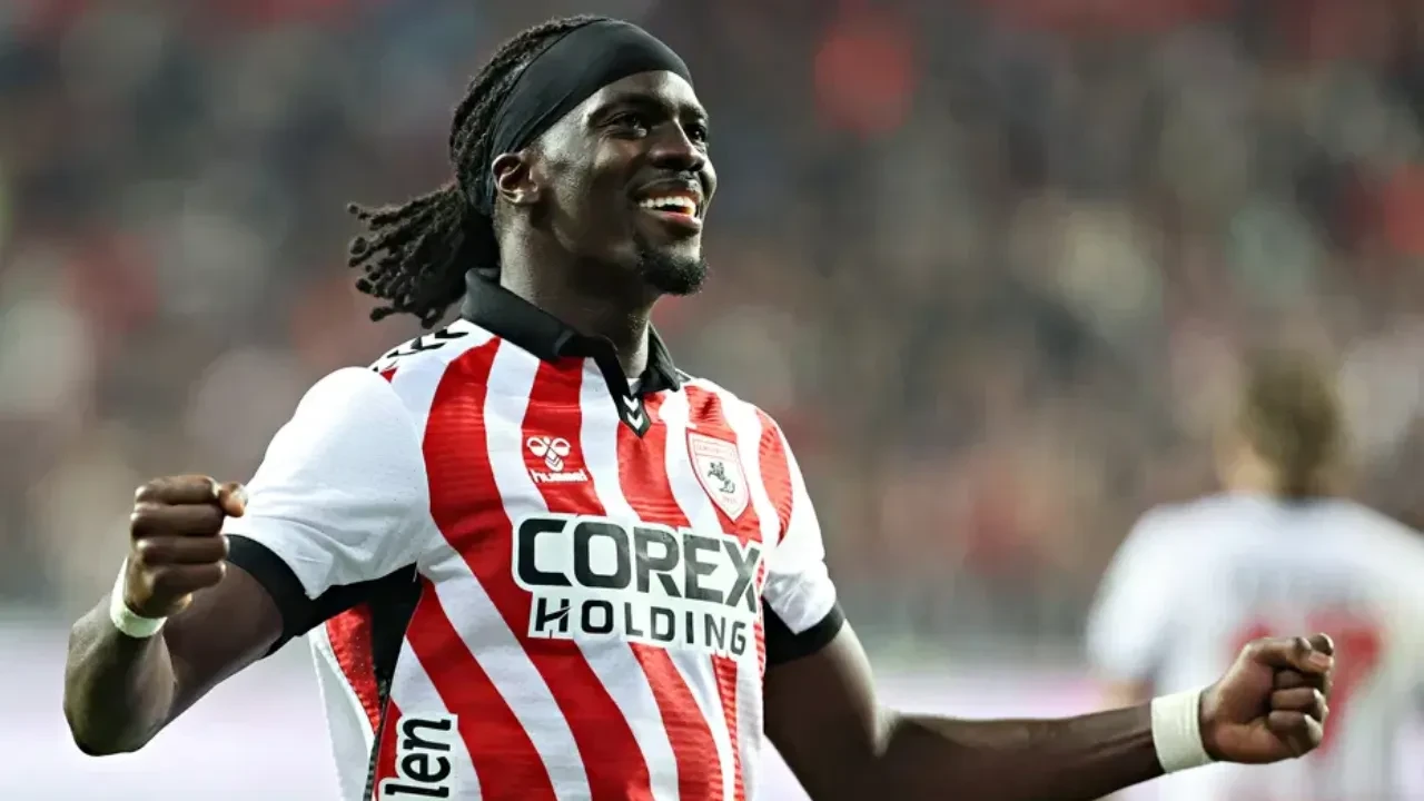 Samsunspor'da 11. ayrılık açıklandı! Ndiaye takıma veda etti